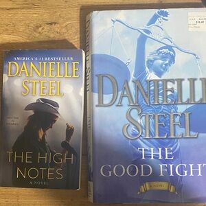 Danielle Steel Novel Set - The High Notes & The Good Fight